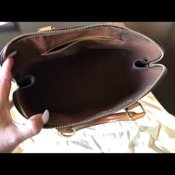 Louis Vuitton Alma - Picture 7 of 8